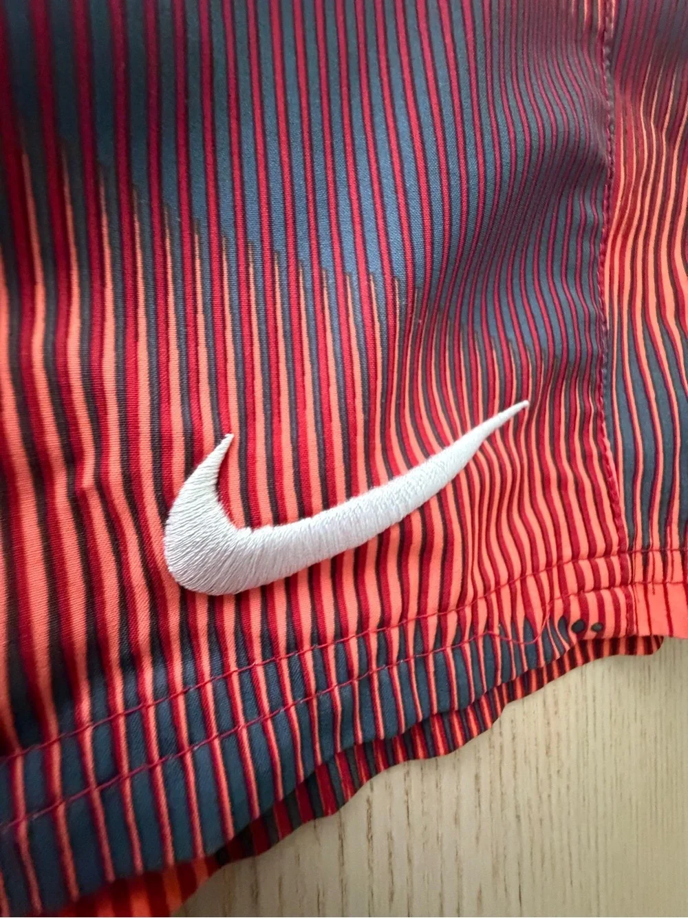 Nike Mens Trunks Swim Board Shorts Size 38 Multicolor Striped Drawstring Pocket